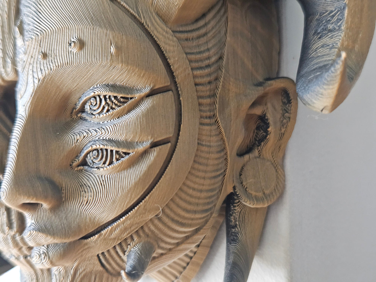 Holy Quin Horned Death Face Decorative Wall Mask – 3D Printed Gothic Skull with Horns, Dark Fantasy Wall Art, Macabre Home Decor