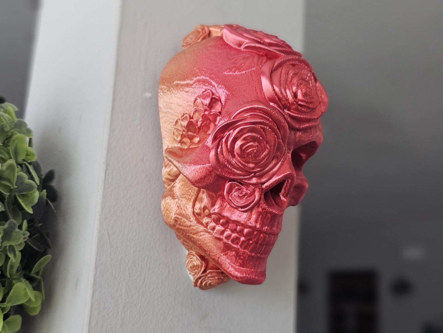 Rose Skull Mask Wall Mount – 3D Printed Gothic Skull with Rose Design, Floral Death Mask Wall Art, Dark Fantasy Decor