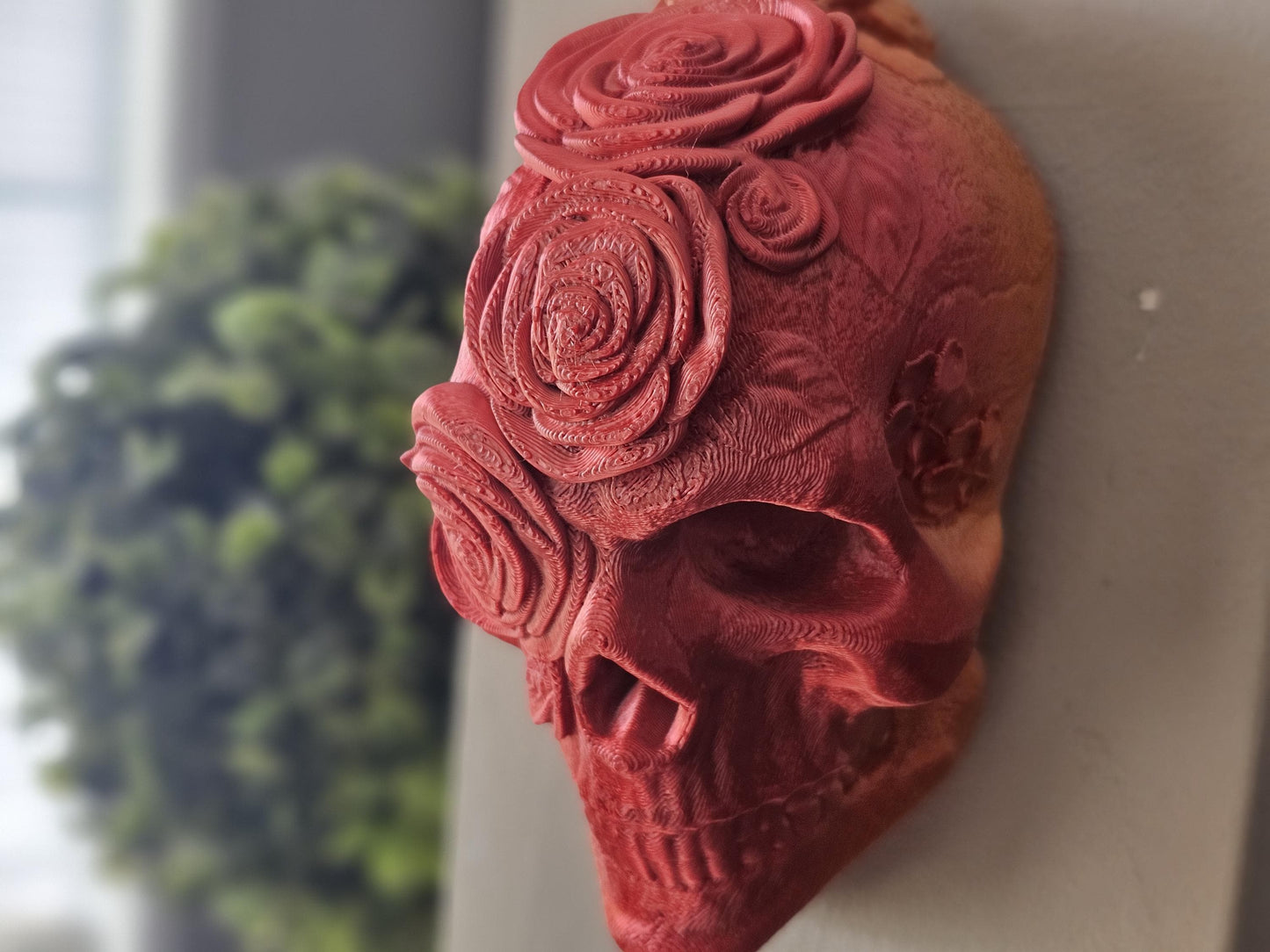 Rose Skull Mask Wall Mount – 3D Printed Gothic Skull with Rose Design, Floral Death Mask Wall Art, Dark Fantasy Decor