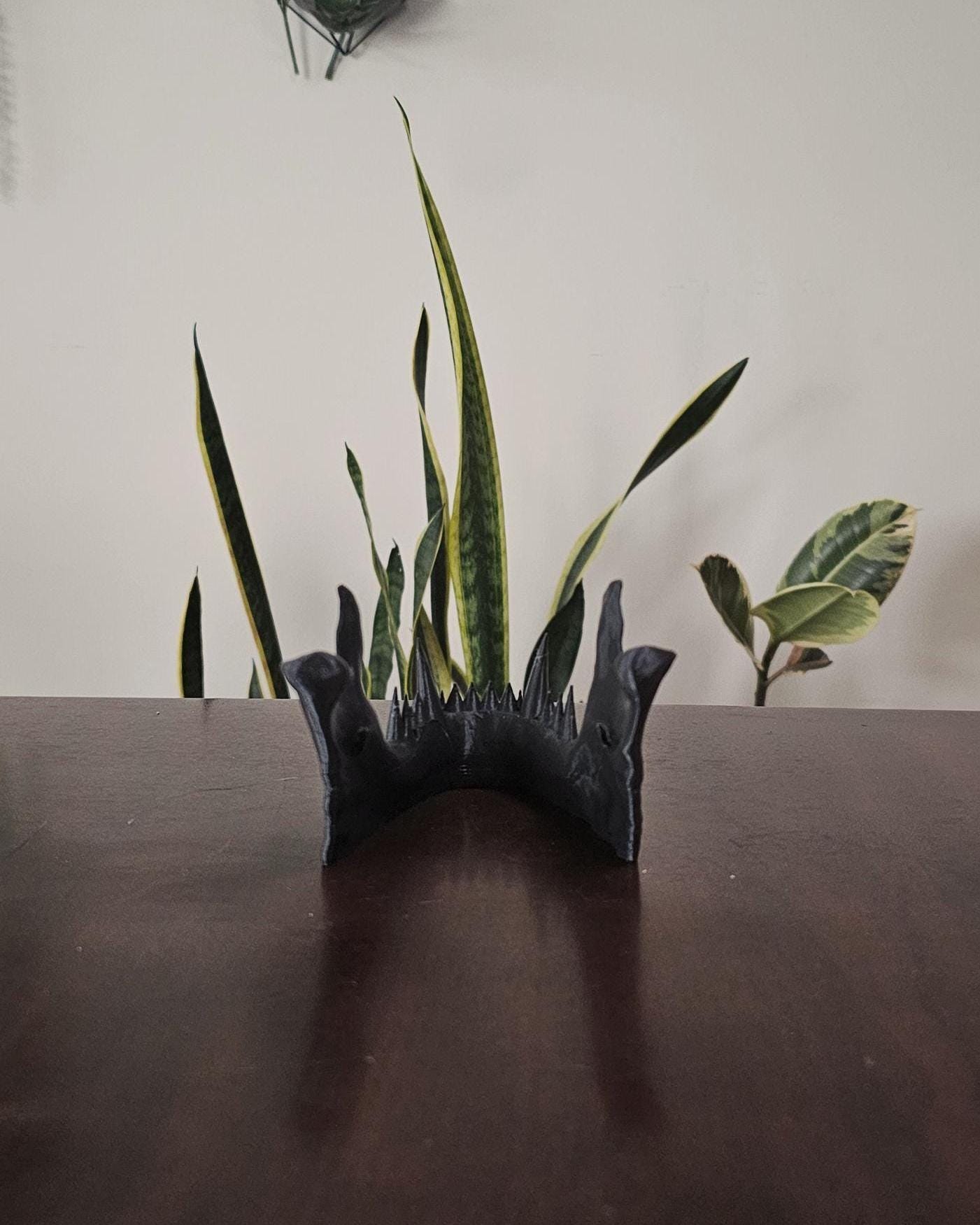 Monster Jaw Phone Stand  Universal Fanged Cell Phone Holder, Gaming Desk Accessory, Cool Desk Phone Dock, Gothic Office Desk Decor