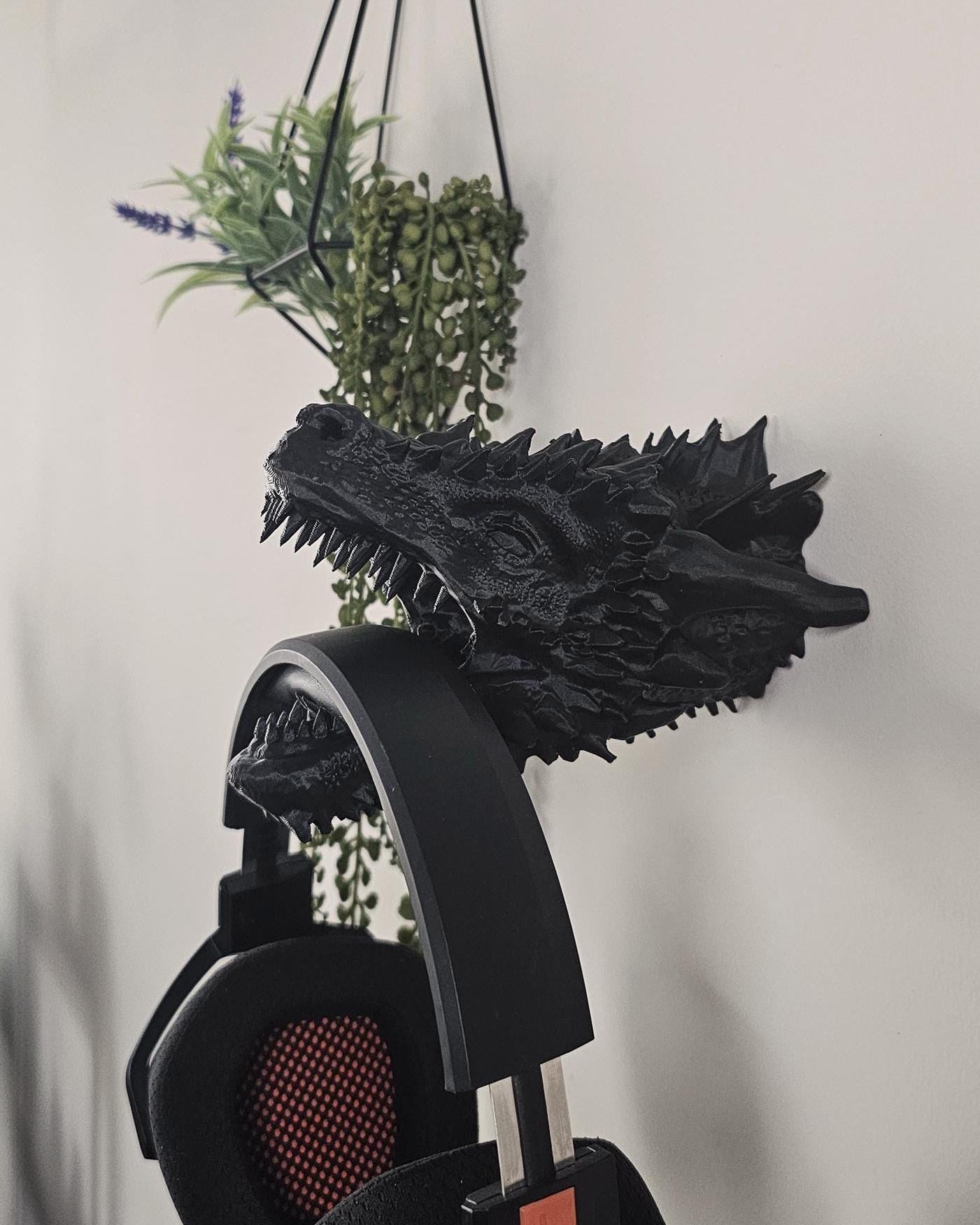 Dragon Headphone Stand Wall Mount  3D Printed Dragon Wall Holder for Headsets, Gothic Gaming Desk Decor, Dark Fantasy Gamer Display
