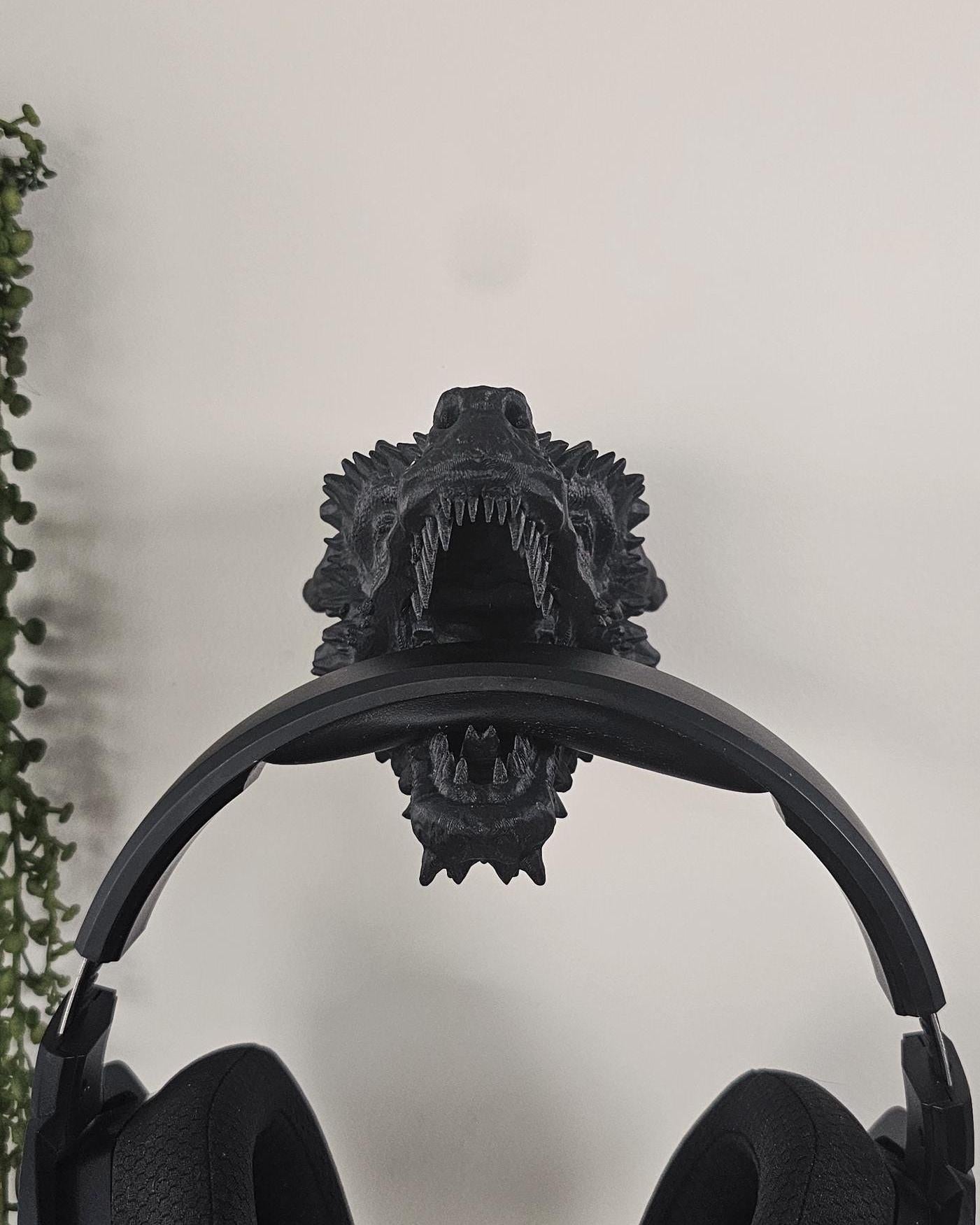 Dragon Headphone Stand Wall Mount  3D Printed Dragon Wall Holder for Headsets, Gothic Gaming Desk Decor, Dark Fantasy Gamer Display