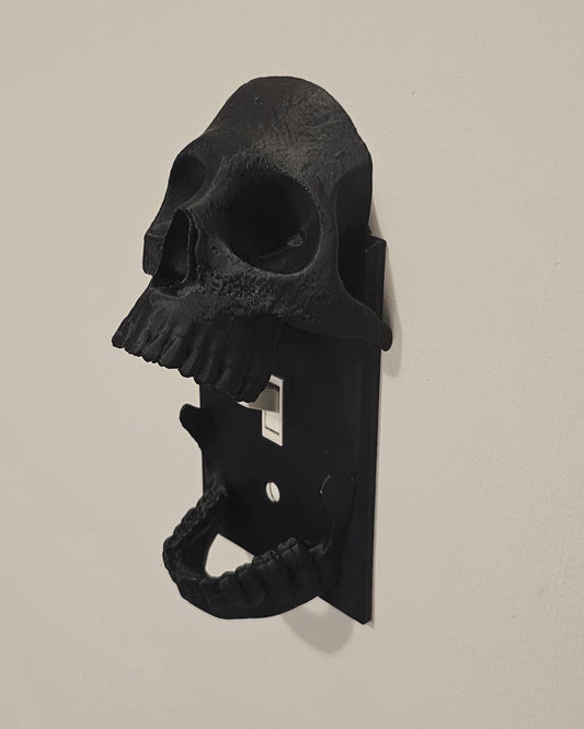 Skull Light Switch Plate Cover  3D Printed Gothic Wall Decor, Creepy Home Accent, Halloween Decor, Dark Academia Style