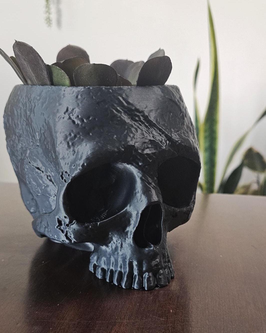 Human Skull Planter Pot  3D Printed Gothic Skull Flower Pot with Drainage, Spooky Desk Planter for Succulents, Halloween Home Decor Gift